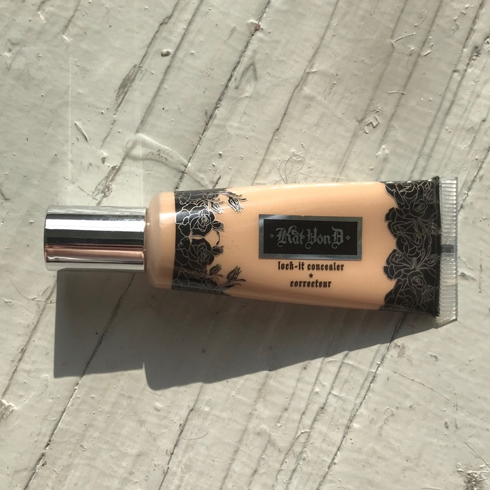 Kat Von D lock-it concealer + correcteur - L 18